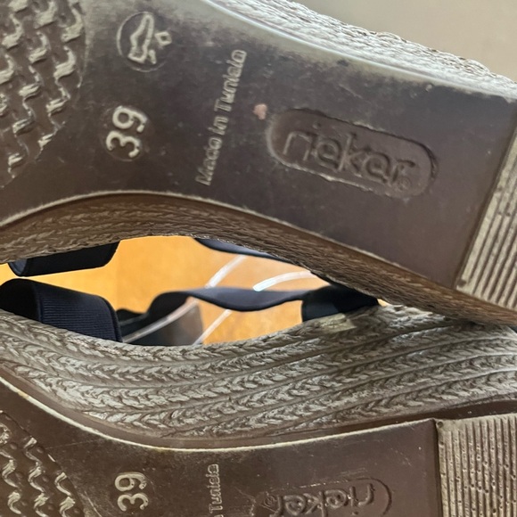 Rieker Pacific Blue Fanni Wedge Sandals with Edgy Cut-Out Design SZ 8.5 EU 39 - Picture 11 of 11